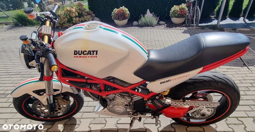 Ducati Monster - 4
