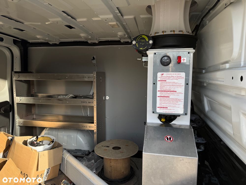 Renault Trafic - 14