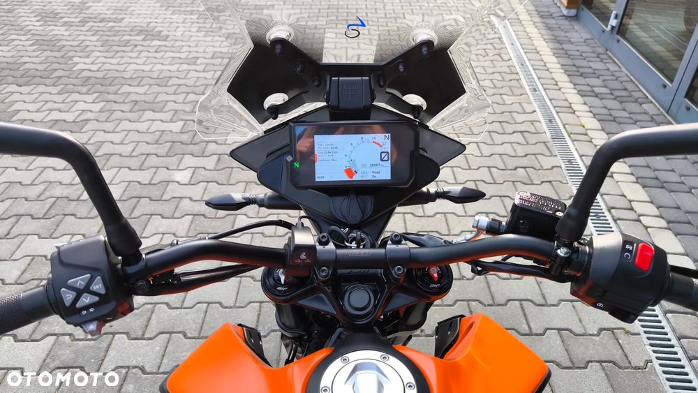 KTM Adventure - 10