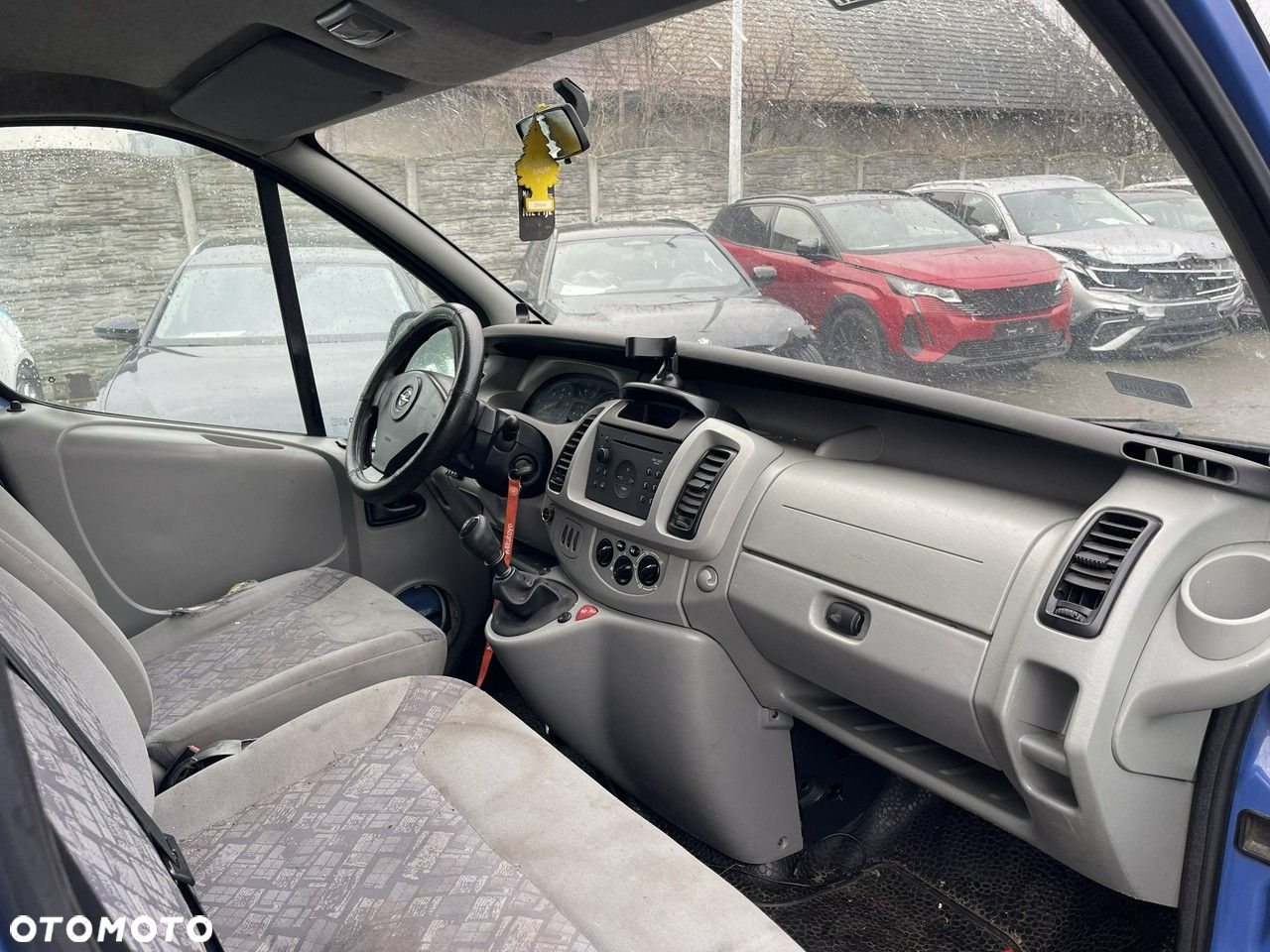 Opel Vivaro - 8