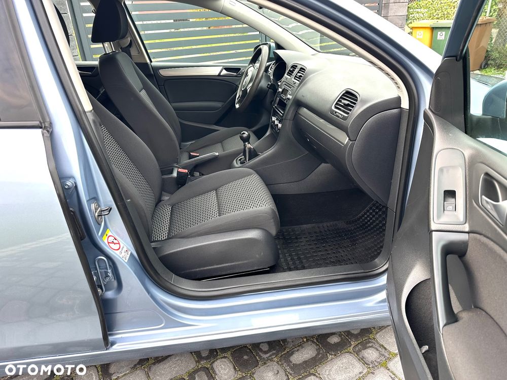 Volkswagen Golf - 16