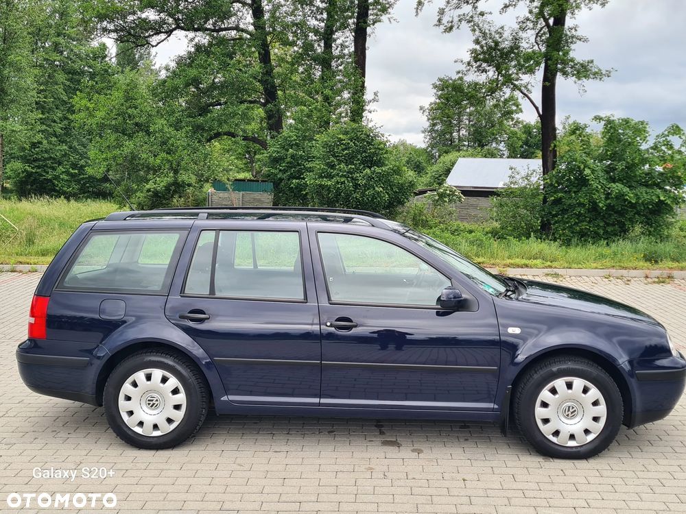 Volkswagen Golf - 6
