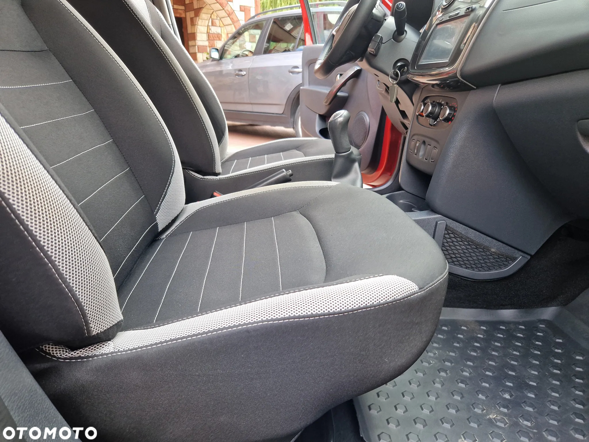 Dacia Sandero Stepway 0.9 TCe Laureate S&S - 25