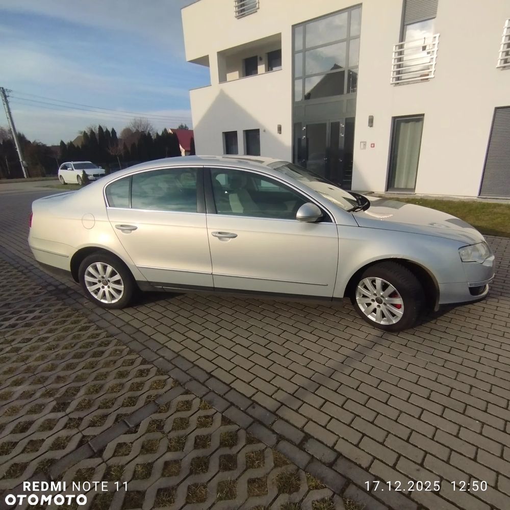 Volkswagen Passat 2.0 TDI DPF 4Motion Comfortline - 6