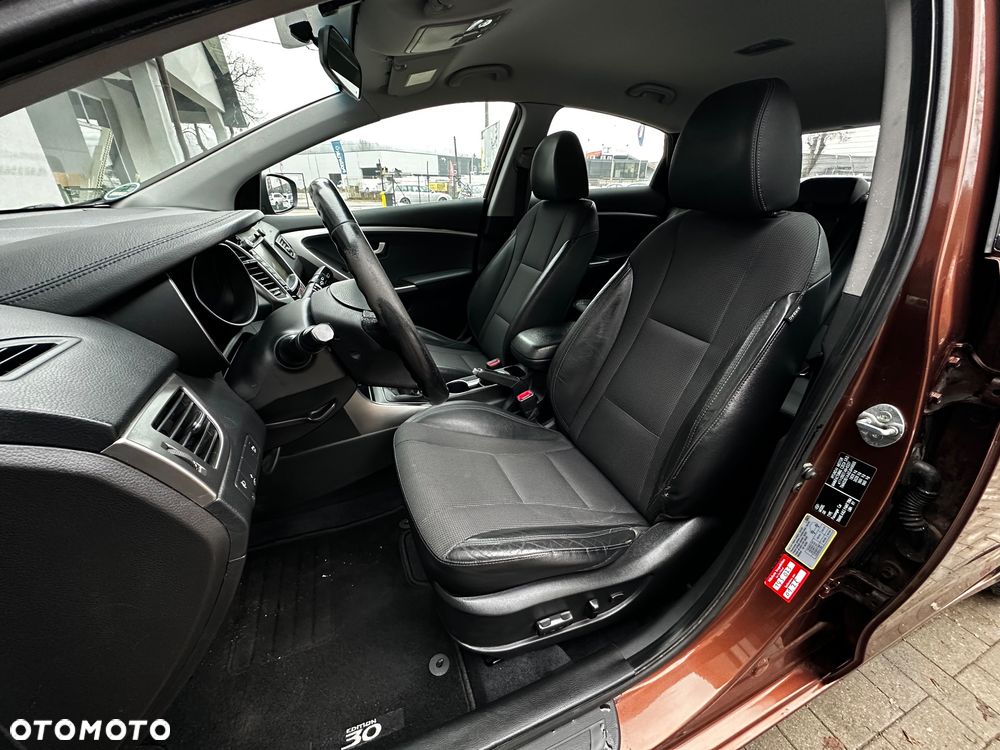 Hyundai i30 1.4 Premium - 9