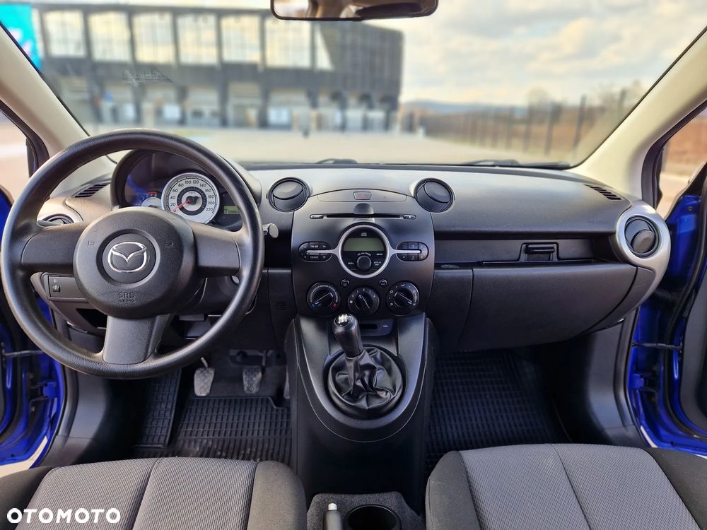 Mazda 2 - 9