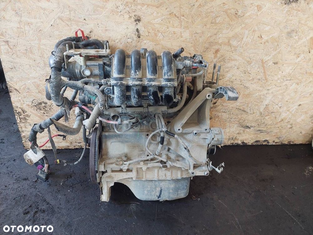 SILNIK BENZYNOWY SŁUPEK FIAT STILO I 1.2 16V 188A5000 - 1
