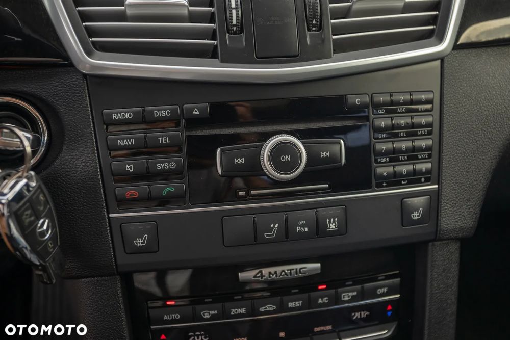 Mercedes-Benz Klasa E 350 CDI DPF 4Matic BlueEFFICIENCY 7G-TRONIC Avantgarde - 30