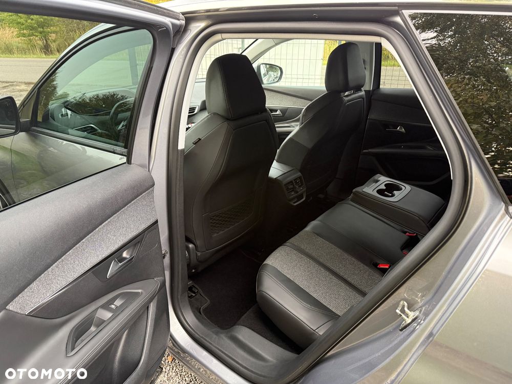 Peugeot 3008 1.5 BlueHDi Allure S&S - 15