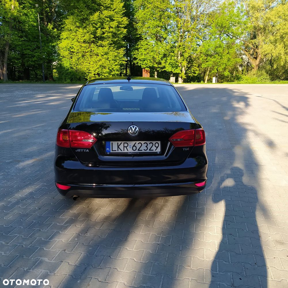 Volkswagen Jetta 1.6 TDI BMT Trendline - 6