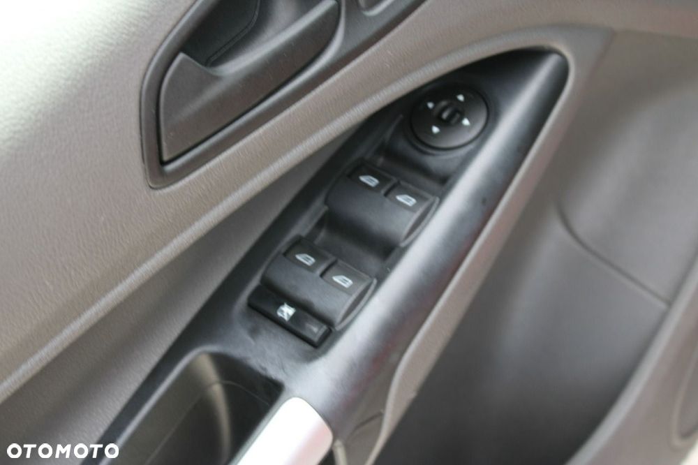 Ford Transit Connect - 18