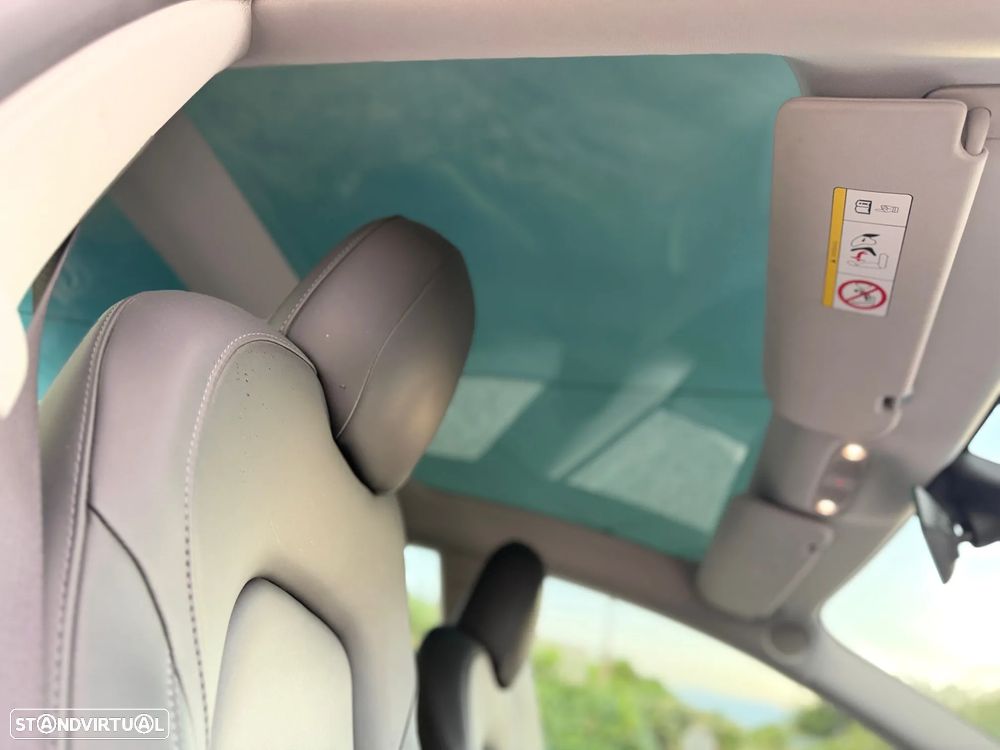 Tesla Model 3 Standard Range Plus RWD - 11