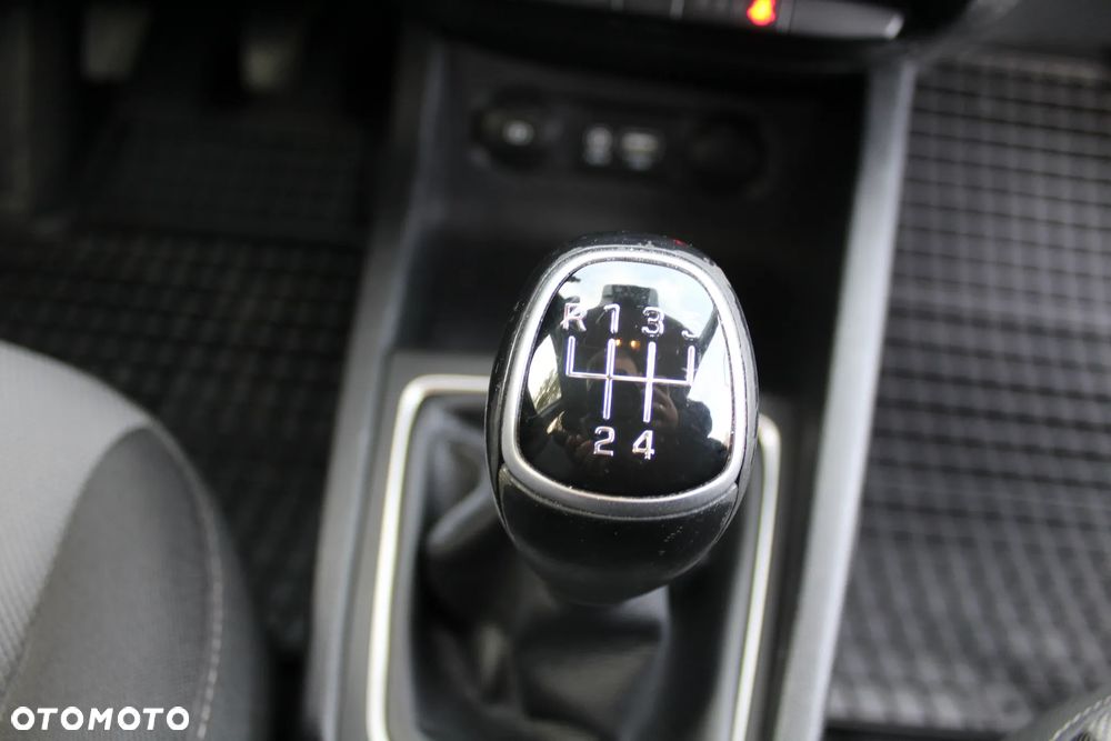 Hyundai i20 ver-1-0-t--gdi-trend - 32