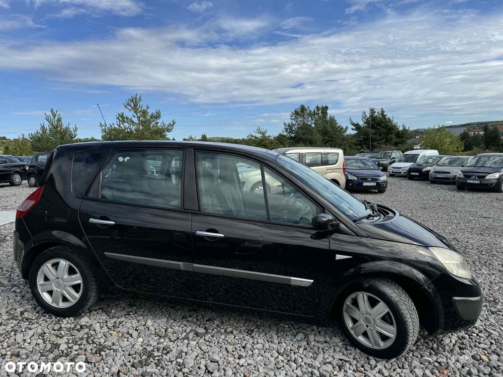 Renault Scenic 1.6 16V Luxe Expression - 4