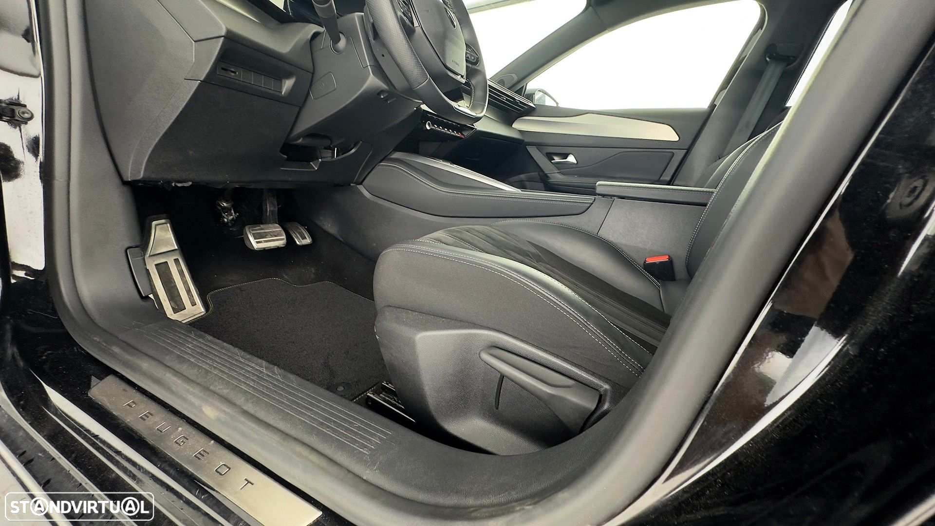 Peugeot 308 SW 1.2 PureTech GT EAT8 - 30