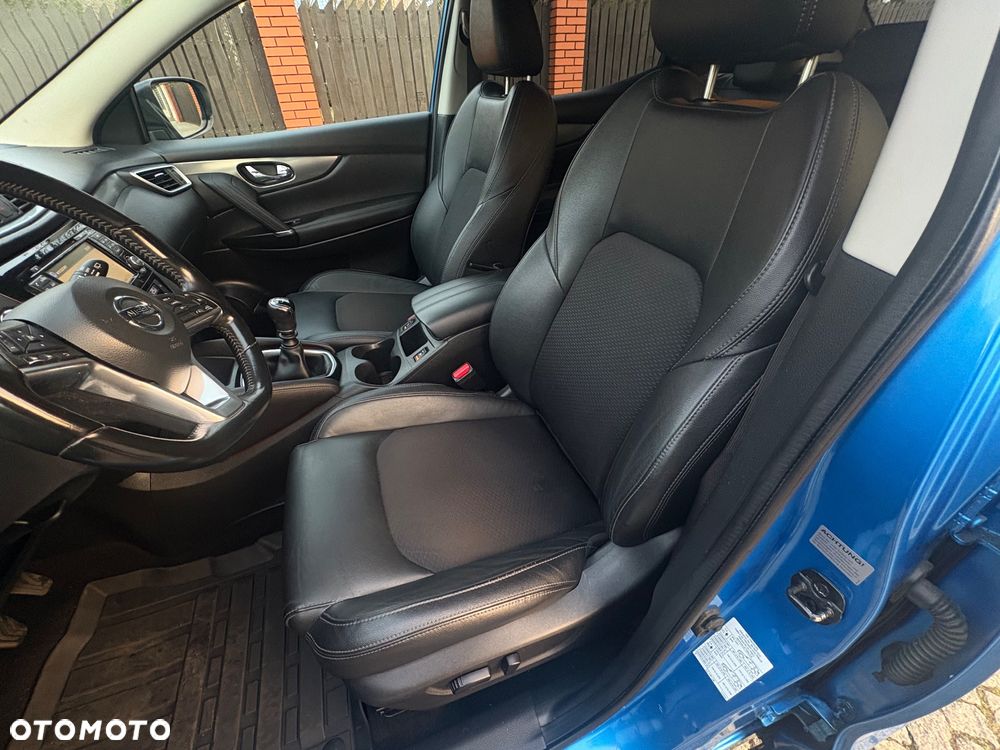 Nissan Qashqai 1.6 DIG-T TEKNA+ - 17