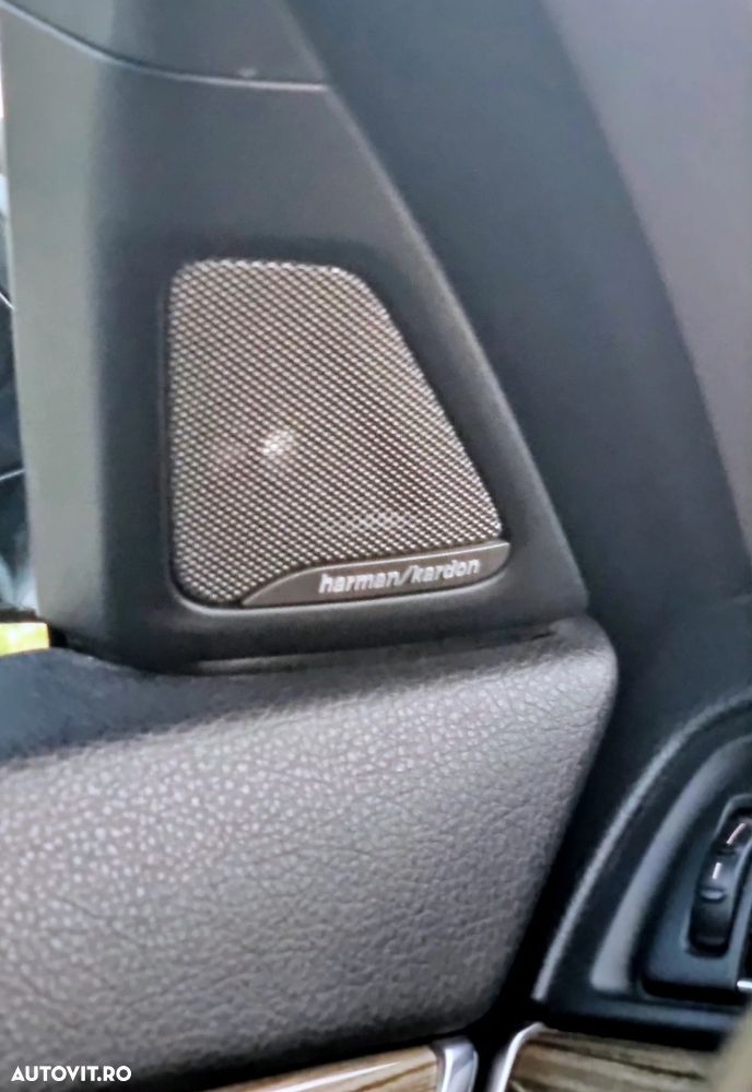BMW Seria 5 520d - 24