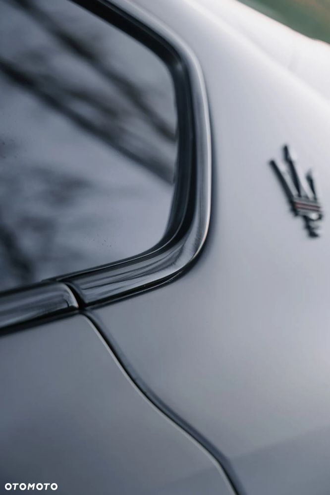 Maserati Levante Trofeo - 12