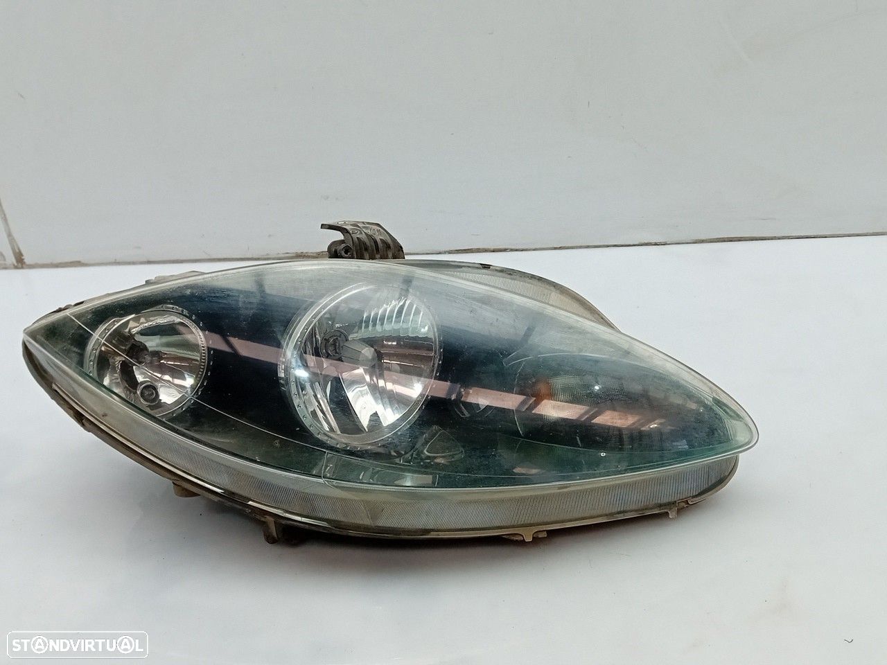 Ótica / farol direita SEAT Altea (5P1) - 1