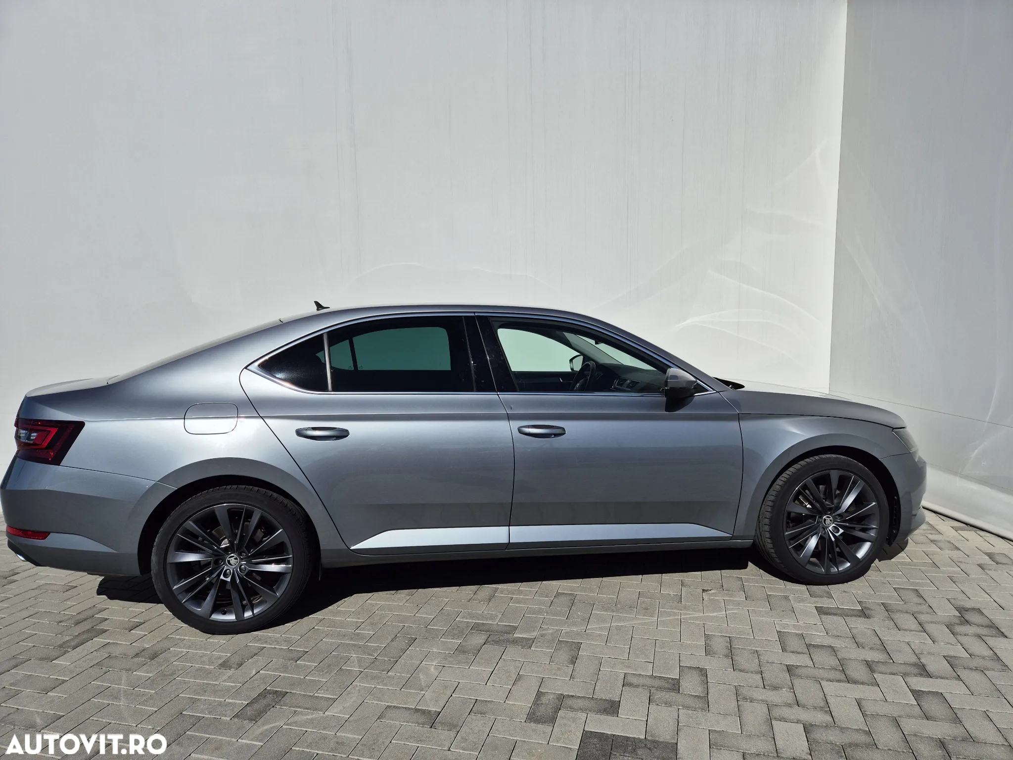 Skoda Superb 2.0 TSI 4X4 DSG Style - 6