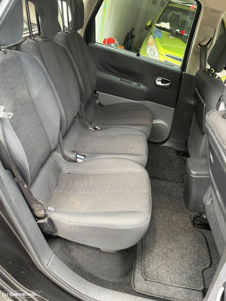 Renault Scénic 1.5 dCi Confort - 8