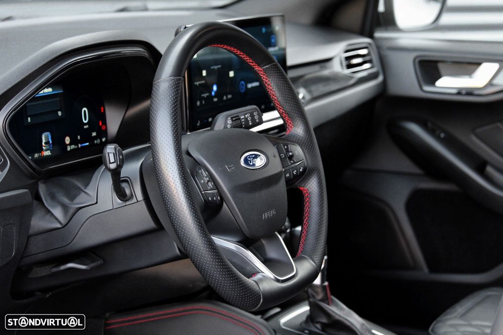 Ford Focus 1.0 EcoBoost MHEV ST-Line X Aut. - 11