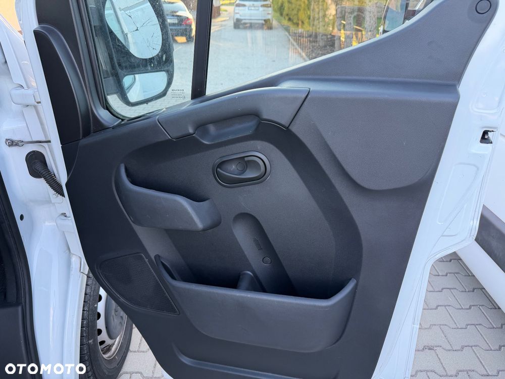 Renault Master - 18