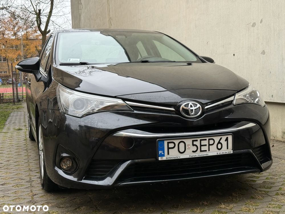 Toyota Avensis 1.6 Active - 1