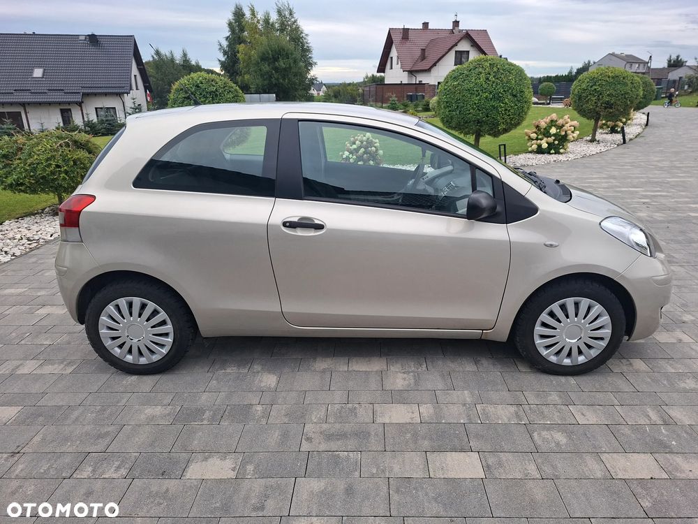 Toyota Yaris - 6