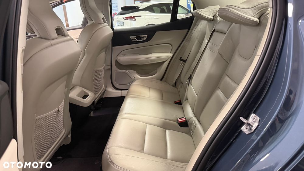 Volvo S60 B4 B Inscription - 11