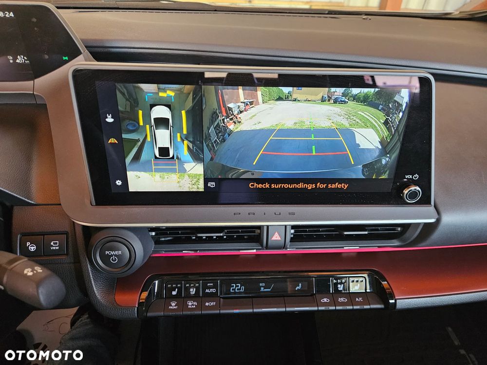 Toyota Prius Hybrid - 10