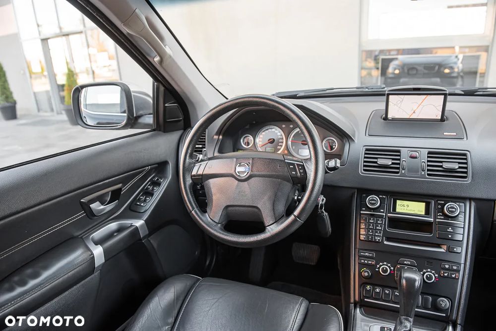 Volvo XC 90 D5 Executive - 24