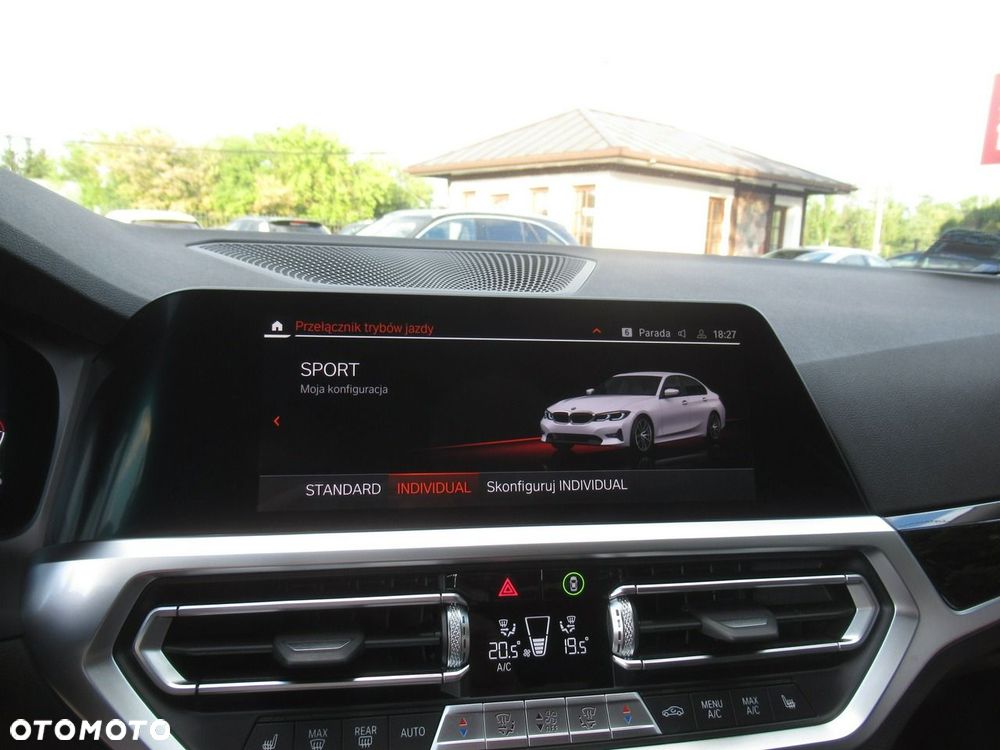 BMW Seria 3 318d MHEV Sport Line - 31