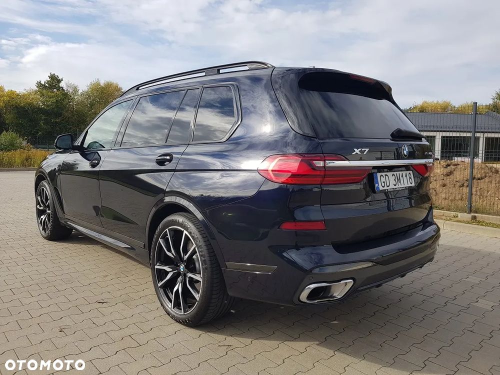 BMW X7 - 9
