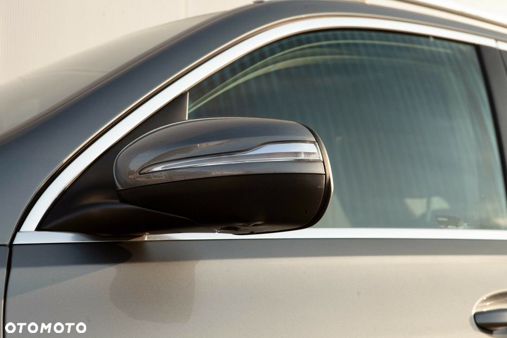 Mercedes-Benz GLE 300 d 4-Matic - 16