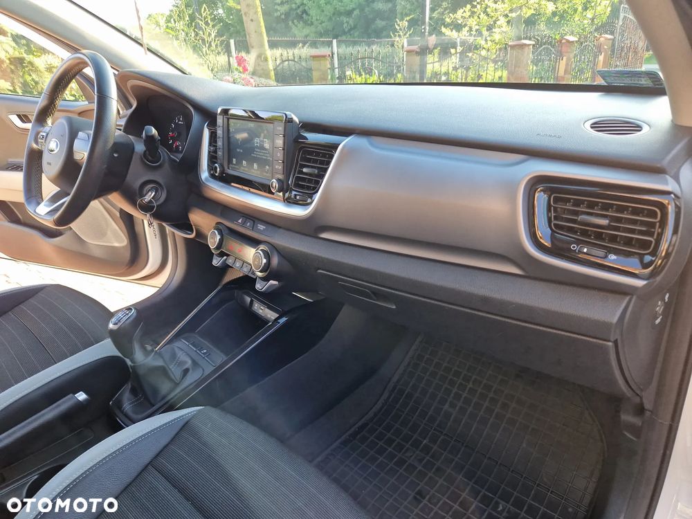 Kia Stonic 1.4 L - 26
