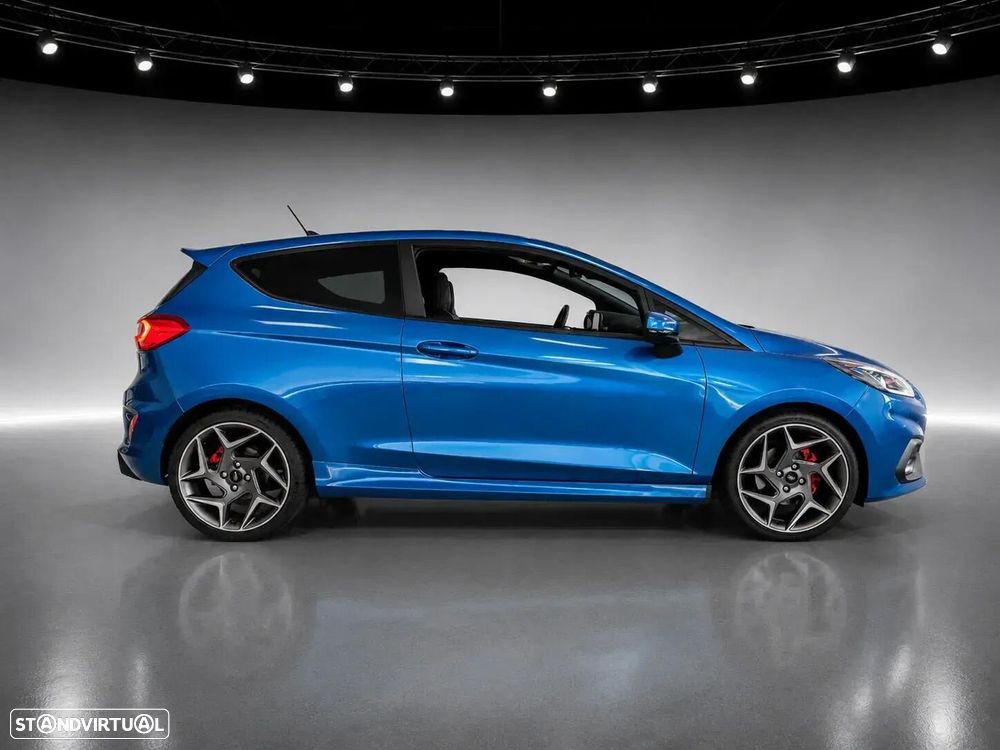 Ford Fiesta 1.5 EcoBoost S&S c/ Pack Pele Exclusiva ST - 6
