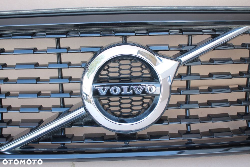 volvo xc40 r design grill atrapa kratka, 31656582, bez kamery, igła - 4