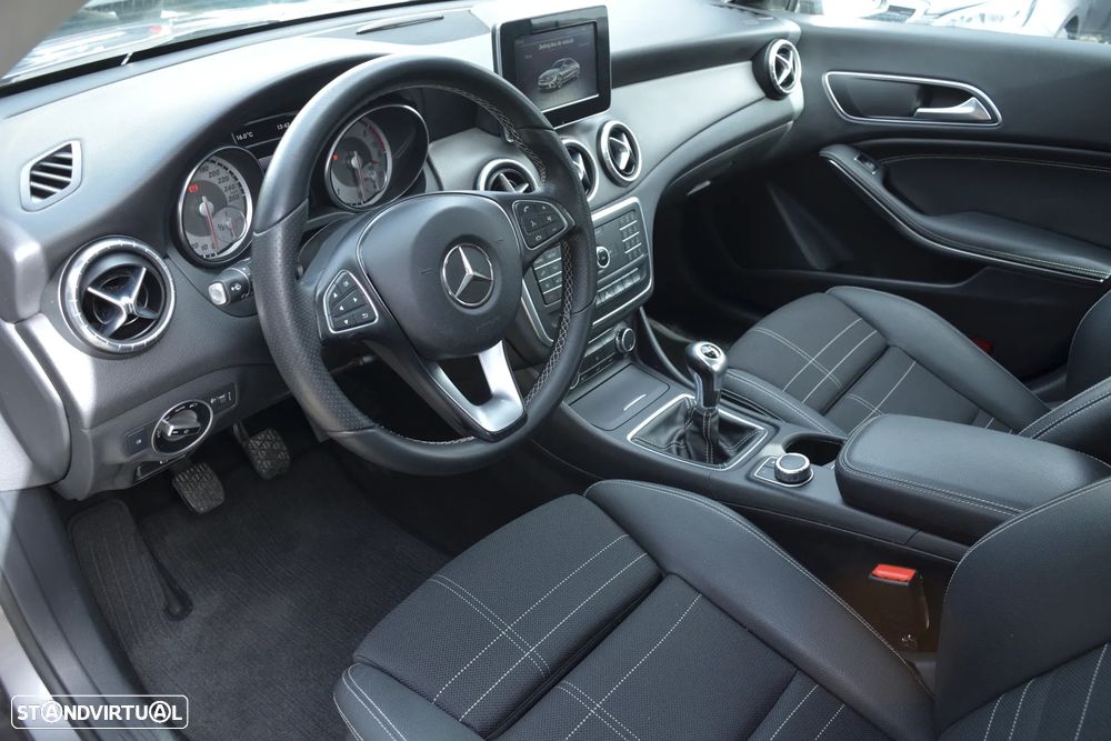 Mercedes-Benz CLA 200 CDI Urban - 4