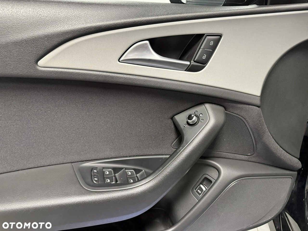 Audi A6 Avant 2.0 TDI Ultra S tronic - 18
