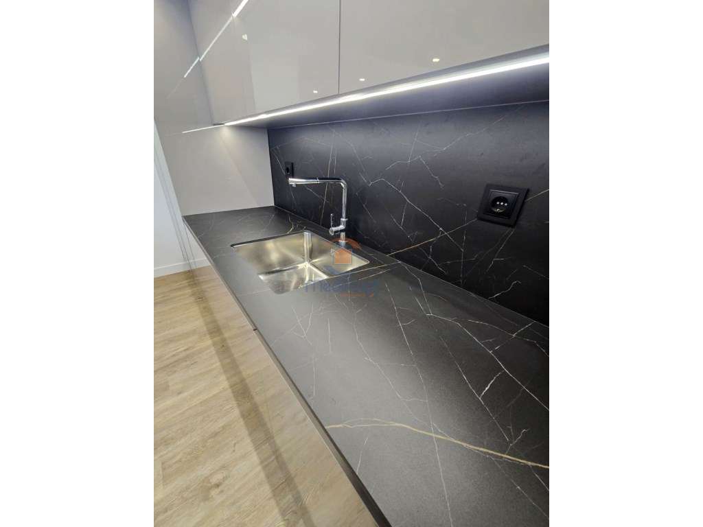 Apartamento T3 c/ 3 parqueamentos em Condomínio Privado com Piscina... - Grande imagem: 5/94