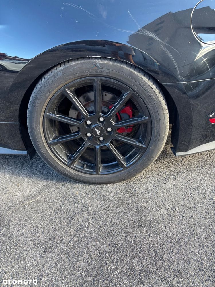 Ford Mustang 5.0 V8 GT - 10