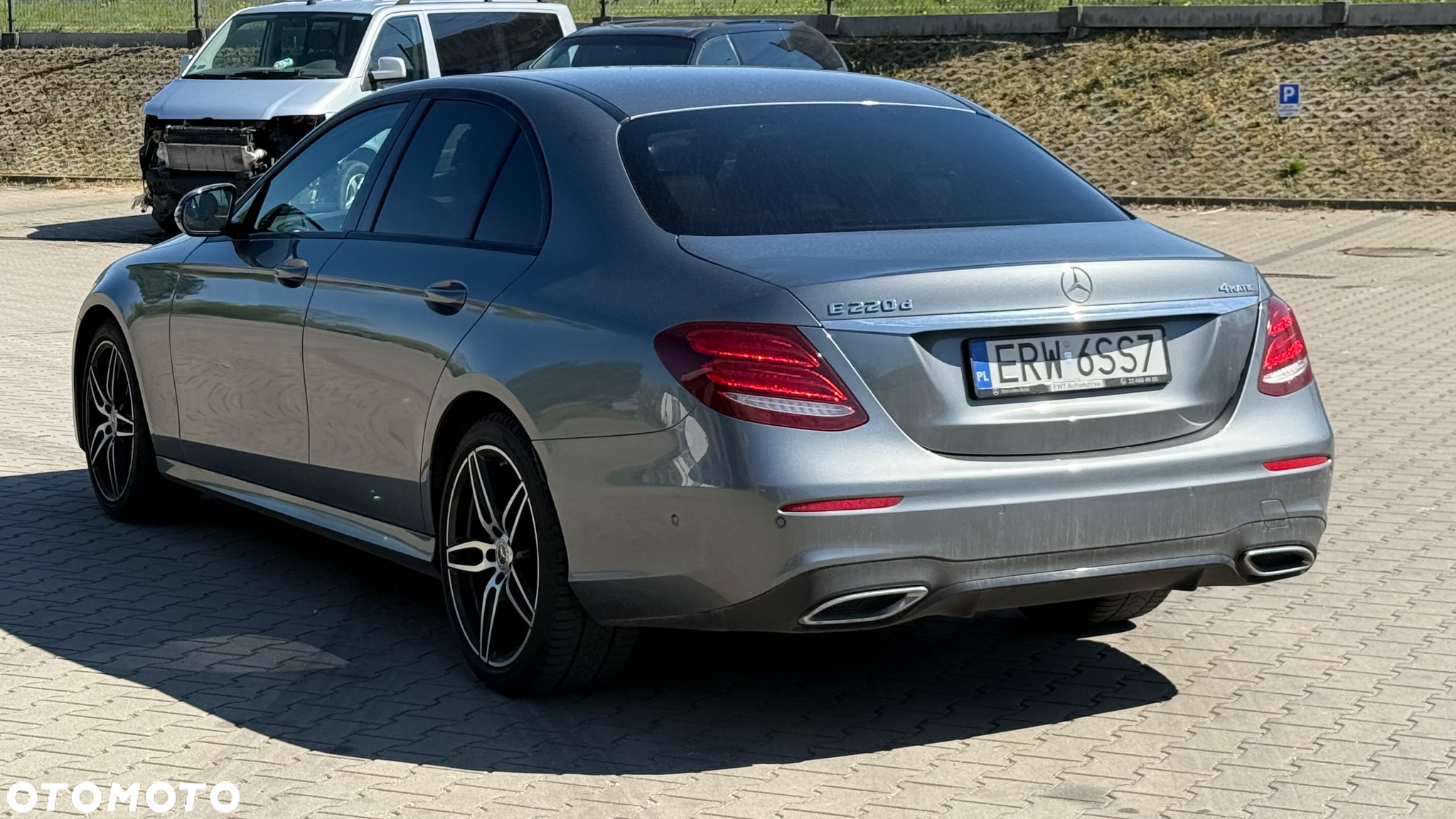 Mercedes-Benz Klasa E 220 d 4-Matic Business Edition 9G-TRONIC - 6