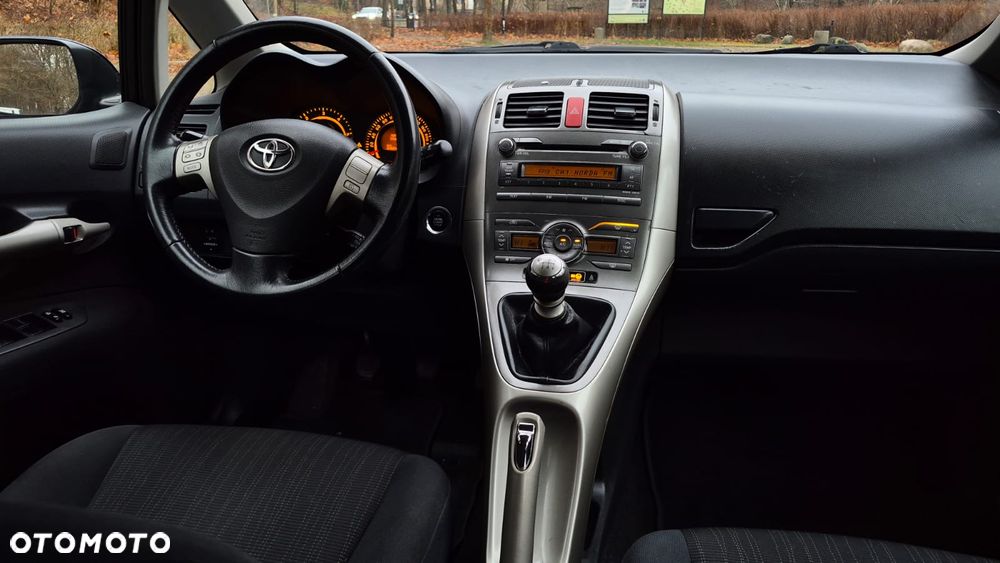 Toyota Auris - 9