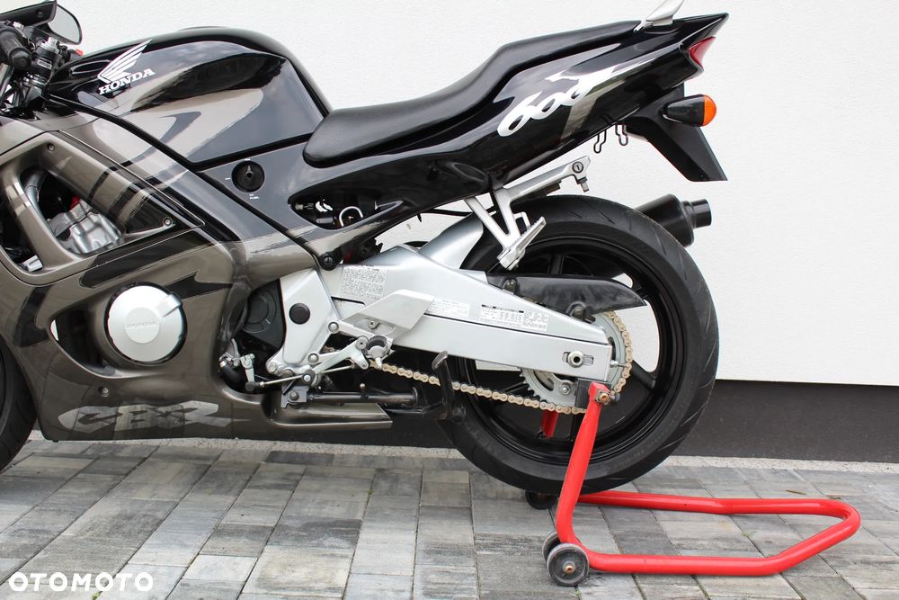 Honda CBR - 8