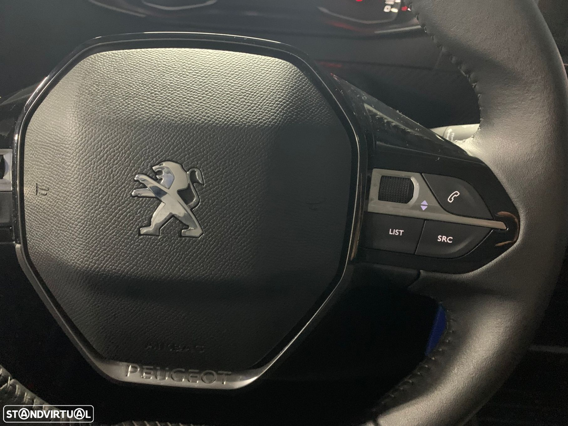 Peugeot 2008 1.2 PureTech Active Pack - 16
