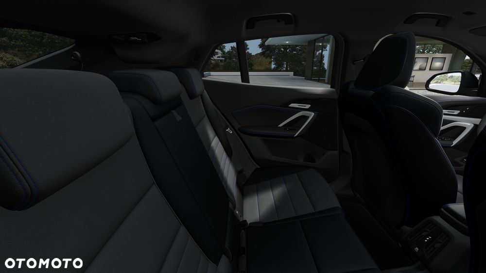 BMW iX2 eDrive20 - 13