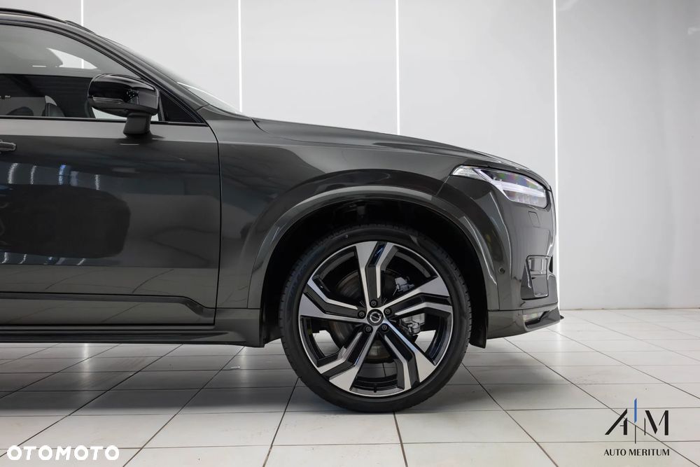 Volvo XC 90 B5 D AWD Ultimate Dark - 9