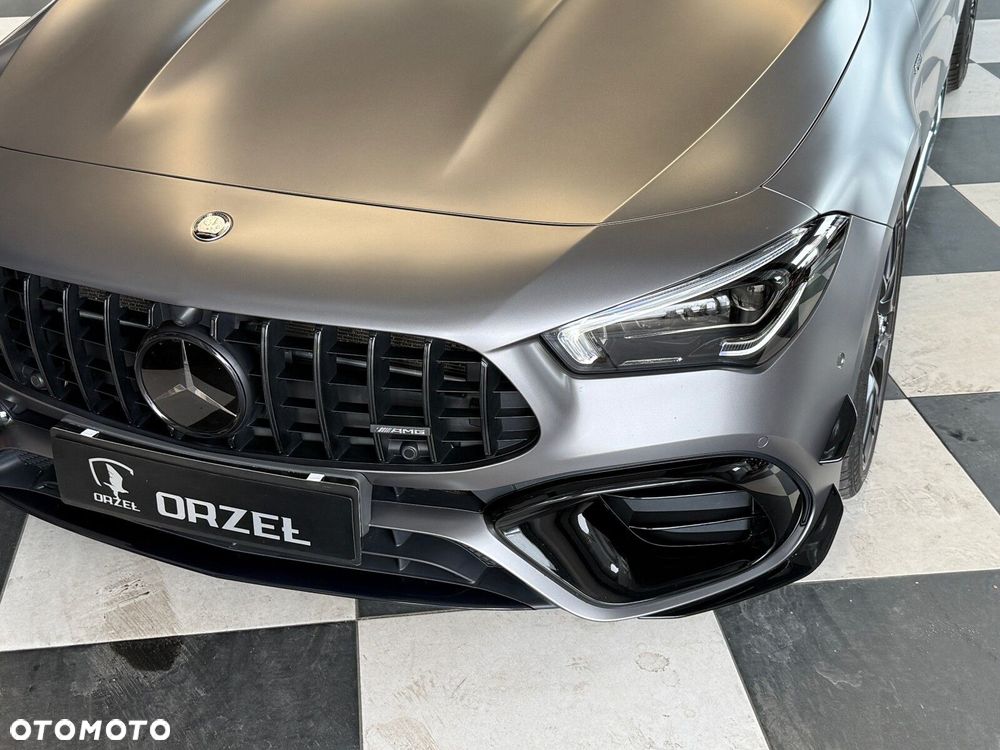 Mercedes-Benz CLA - 4