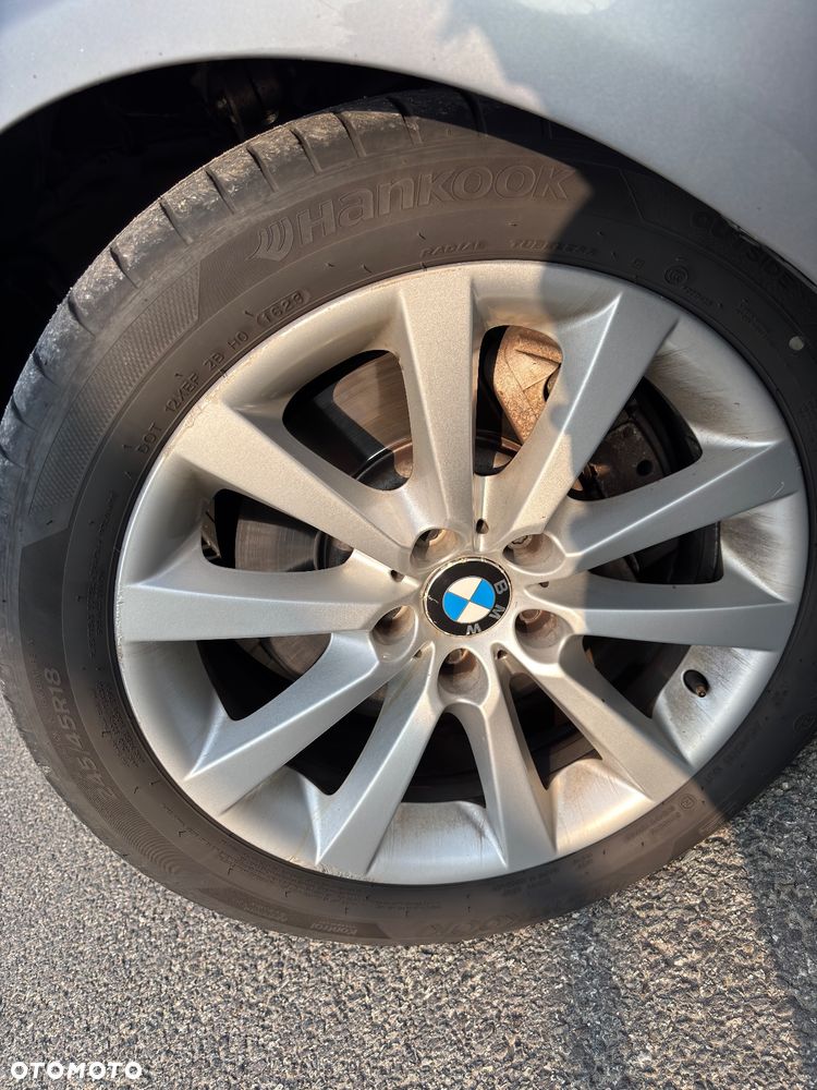 BMW Seria 5 525d xDrive Sport-Aut - 24